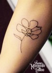 Irene_memento_tattoo_linework_blomst.jpg